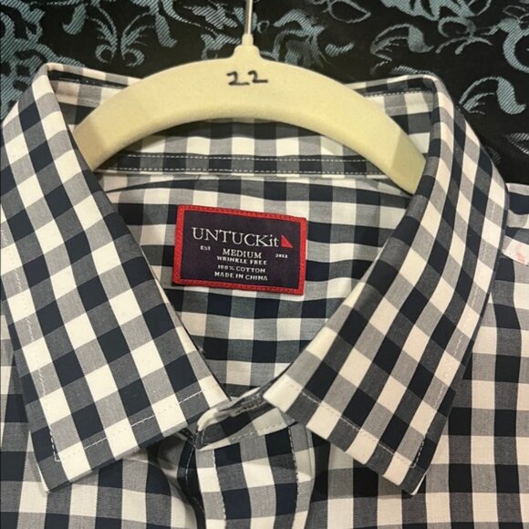 UNTUCKit Men's Gingham Shirt - Navy and White, stylish, nice, size medium - Picture 6 of 8